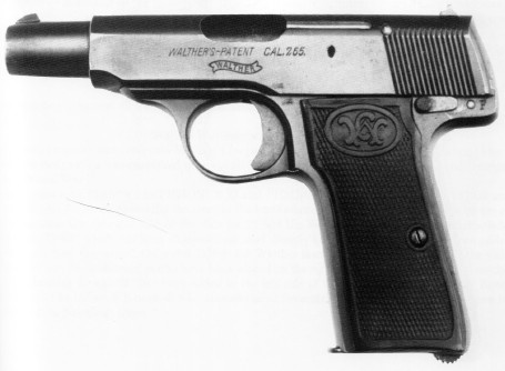 Hace unos días encontré por casualidad en una web extranjera un arma a la venta que hacía muchos años 150