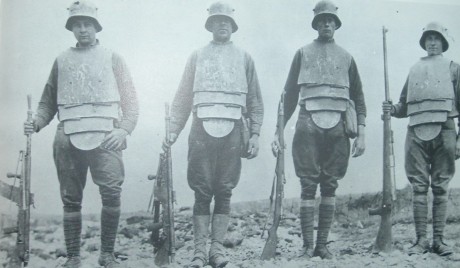 Hace unos días encontré por casualidad en una web extranjera un arma a la venta que hacía muchos años 120