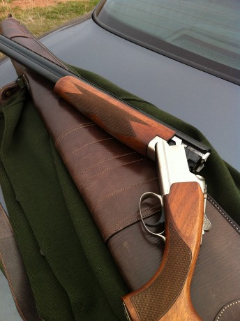 Hola a todos,estoy indagando por la red sobre esta superpuesta que Browning puso a la venta entre 1987 90
