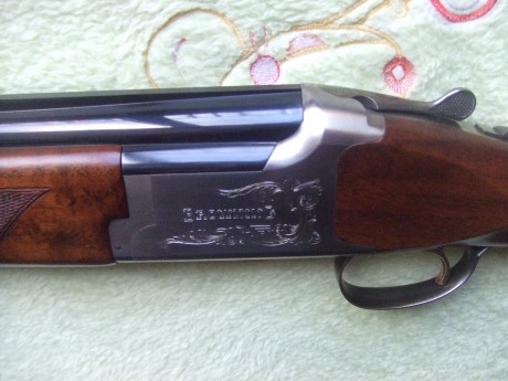 Hola a todos,estoy indagando por la red sobre esta superpuesta que Browning puso a la venta entre 1987 102