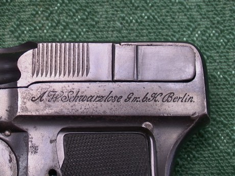 Hace unos días encontré por casualidad en una web extranjera un arma a la venta que hacía muchos años 52