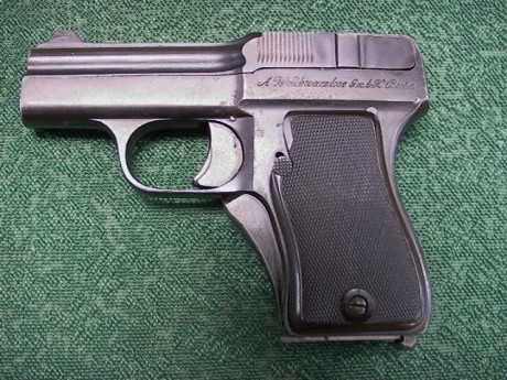 Hace unos días encontré por casualidad en una web extranjera un arma a la venta que hacía muchos años 51