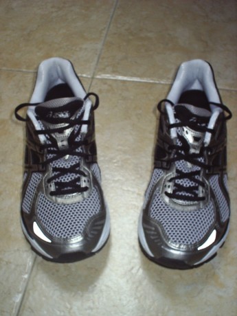 Asics Gel Virage 5. Nuevas. No me las he puesto nunca.
Son un regalo y no me gustan.
Número 43,5. Yo tengo 01