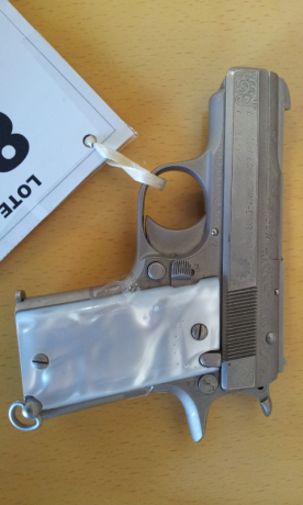 Hola,he abierto este hilo para que todos aquellos que tengais armas Españolas,podais lucirlas aqui con 72