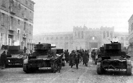 Propongo un nuevo tema en el foro que es la batalla de Teruel o la batalla del frio como bien dijera el 81