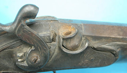 Hola, aqui os pongo unas fotos de una pistola que dice el vendedor (AntiqueGuns.com) que es italiana y 90