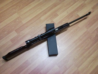 Pues que le acabo de comprar a mi chiquillo esta carabina, pero hasta que cumpla los 16 no se la voy ha 62