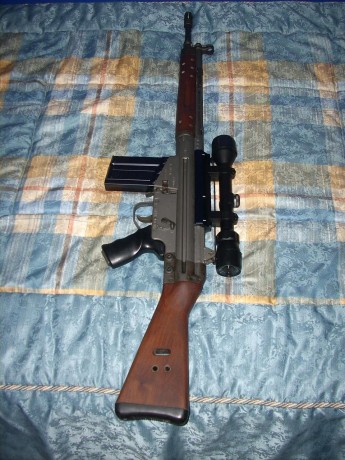 Vendo Cetme C en perfecto estado:

-Con cargador corto original, cargador de 20 limitado con un taco extraible 01