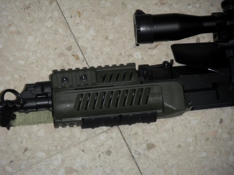 Saludos
Recientemente en algunas armerias de este pais se puede adquirir este modelo el Semopal Vz 58 22