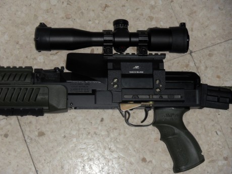 Saludos
Recientemente en algunas armerias de este pais se puede adquirir este modelo el Semopal Vz 58 30