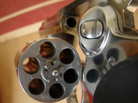 Hola, me estoy preguntando una cosa, o el revolver Ruger GP 100 es una castaña o es mejor de lo que creo, 170