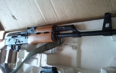 Me ha surgido la posibilidad de compra de un fusil FEG SA85M variante del Ak 47 originalmente en semi 50