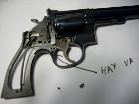 Hola compañeros, esta mañana he tenido una tirada con mi revolver s&w k38 marterpice( k 14) y en la 01