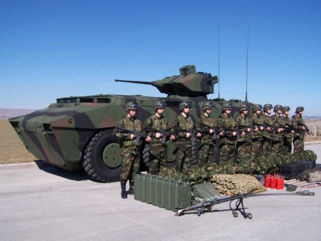 Pero esto que es????

https://www.gmotors.co.uk/news/the-car-that-eats-dictators-for-breakfast/asv-prototype-2/ 70
