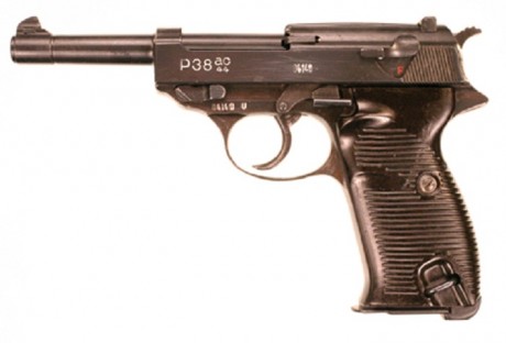 Hace unos días encontré por casualidad en una web extranjera un arma a la venta que hacía muchos años 161
