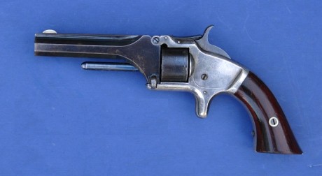 Hace unos días encontré por casualidad en una web extranjera un arma a la venta que hacía muchos años 142