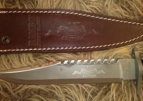 Se venden cuchillos de supervivencia Rambo 1, nuevos, a extrenar, el distribuidor me tarda 15 dias en 00