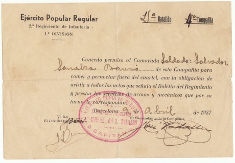 Hola, entiendo que aparte de la gran historia militar también tiene cabida la pequeña historia en este 41