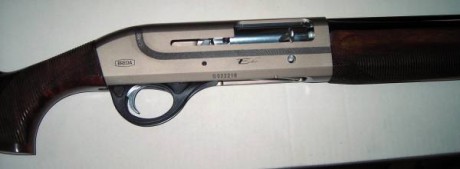 Video de la nueva escopeta de Browning,la Auto 5,esta como ya se ha hablado,en vez ser de muelles es de 111
