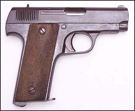 Dispongo de una pistola inutilizada con el siguiente 
anagrama Pistola automatica calibre 7,65
       31
