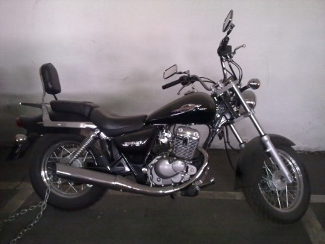   Hola chicos, por falta de uso y tiempo para ello, vendo en Madrid, una Suzuki Marauder 125 cc IMPECABLE, 00