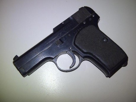 Hace unos días encontré por casualidad en una web extranjera un arma a la venta que hacía muchos años 50