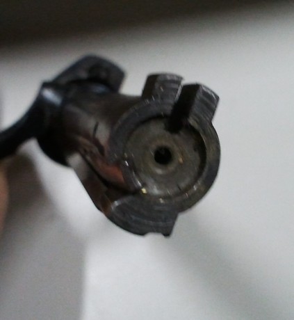 ¡Hola!

En este mismo hilo, sobre problemas con una uña extractora para un rifle zastava del 222 r.m. 61
