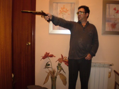  Ya que diversos foreros me han solicitado reabrir aquel viejo y exitoso hilo "Vernos las caras", 10