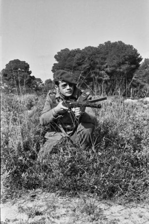 Hace unos días encontré por casualidad en una web extranjera un arma a la venta que hacía muchos años 52