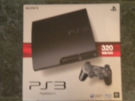 Hola compañeros,Vendo mi PS3.Lleva 2 mandos y 2 juegos.Esta impecable a estrenar.Se la compre a mi hija 00