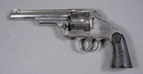 Hace unos días encontré por casualidad en una web extranjera un arma a la venta que hacía muchos años 62