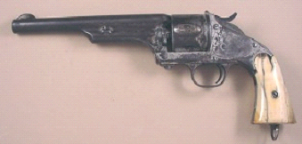 Hace unos días encontré por casualidad en una web extranjera un arma a la venta que hacía muchos años 60