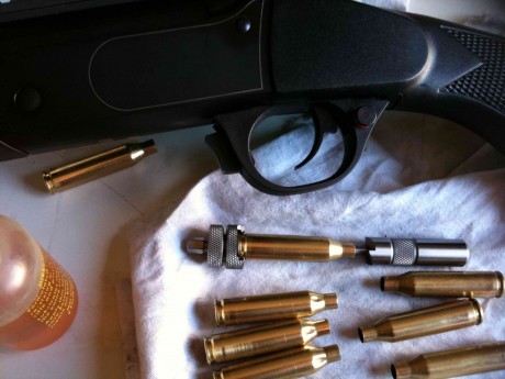 Hola a todos estoy recalibrando vainas de varias marcas del calibre 243 winchester con Dais de la marca 150