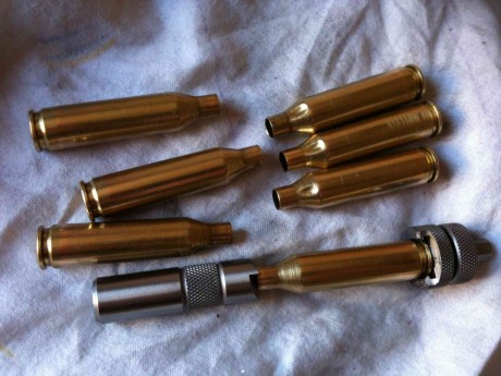 Hola a todos estoy recalibrando vainas de varias marcas del calibre 243 winchester con Dais de la marca 00