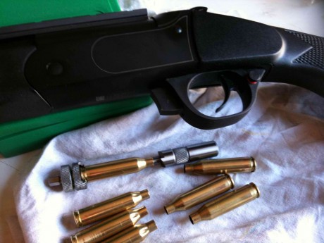 Hola a todos estoy recalibrando vainas de varias marcas del calibre 243 winchester con Dais de la marca 10