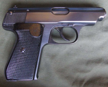 Hace unos días encontré por casualidad en una web extranjera un arma a la venta que hacía muchos años 90