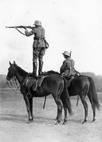 Hace unos días encontré por casualidad en una web extranjera un arma a la venta que hacía muchos años 111