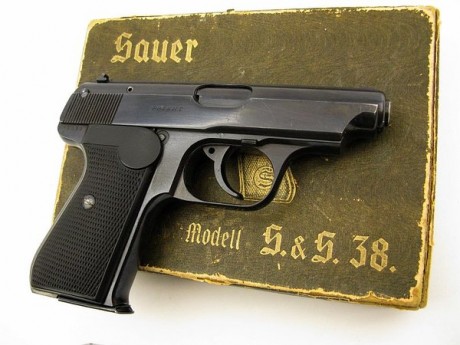 Hace unos días encontré por casualidad en una web extranjera un arma a la venta que hacía muchos años 130