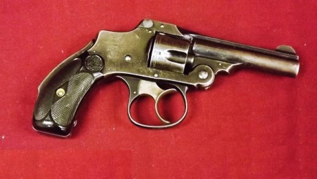 Hace unos días encontré por casualidad en una web extranjera un arma a la venta que hacía muchos años 112