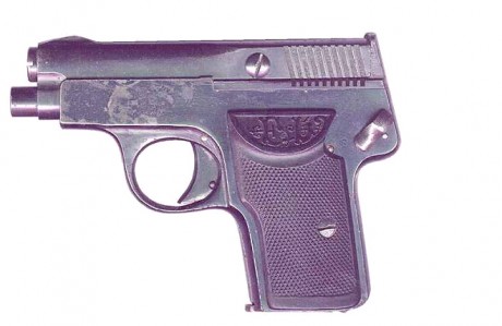 Hace unos días encontré por casualidad en una web extranjera un arma a la venta que hacía muchos años 70
