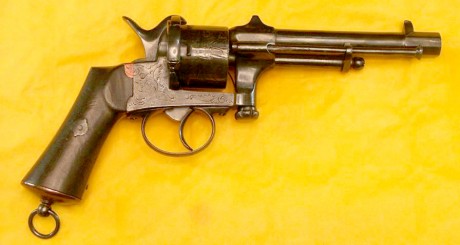 Hace unos días encontré por casualidad en una web extranjera un arma a la venta que hacía muchos años 92