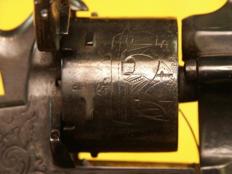 Hace unos días encontré por casualidad en una web extranjera un arma a la venta que hacía muchos años 101