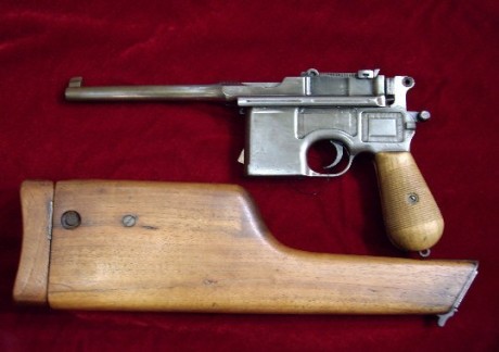 Hace unos días encontré por casualidad en una web extranjera un arma a la venta que hacía muchos años 32