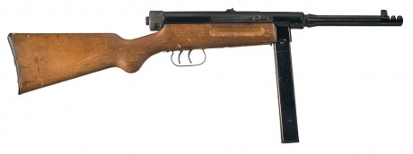 Hace unos días encontré por casualidad en una web extranjera un arma a la venta que hacía muchos años 101