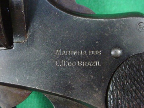 Hace unos días encontré por casualidad en una web extranjera un arma a la venta que hacía muchos años 71
