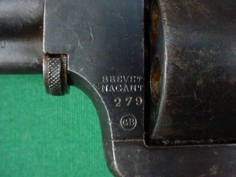 Hace unos días encontré por casualidad en una web extranjera un arma a la venta que hacía muchos años 70