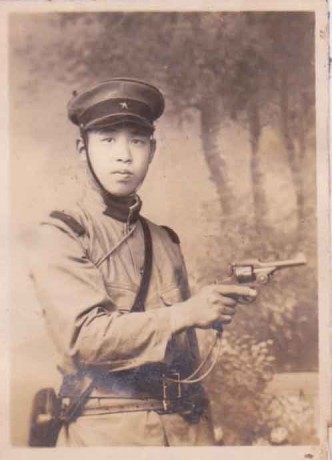 Hace unos días encontré por casualidad en una web extranjera un arma a la venta que hacía muchos años 112
