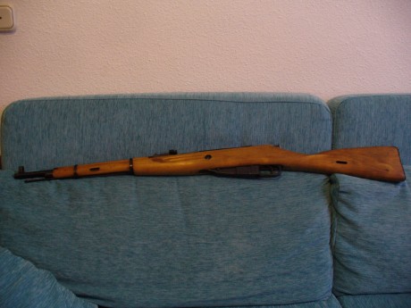 El Mosin-Nagant ..
es un rifle militar accionado por cerrojo, con cargador de cinco proyectiles, que 50