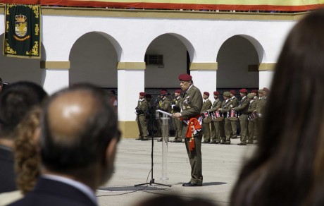  http://www.ejercito.mde.es/gl/agenda/2012/04/1543.html 

no digo na..........

y 10