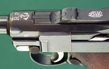 Hace unos días encontré por casualidad en una web extranjera un arma a la venta que hacía muchos años 20